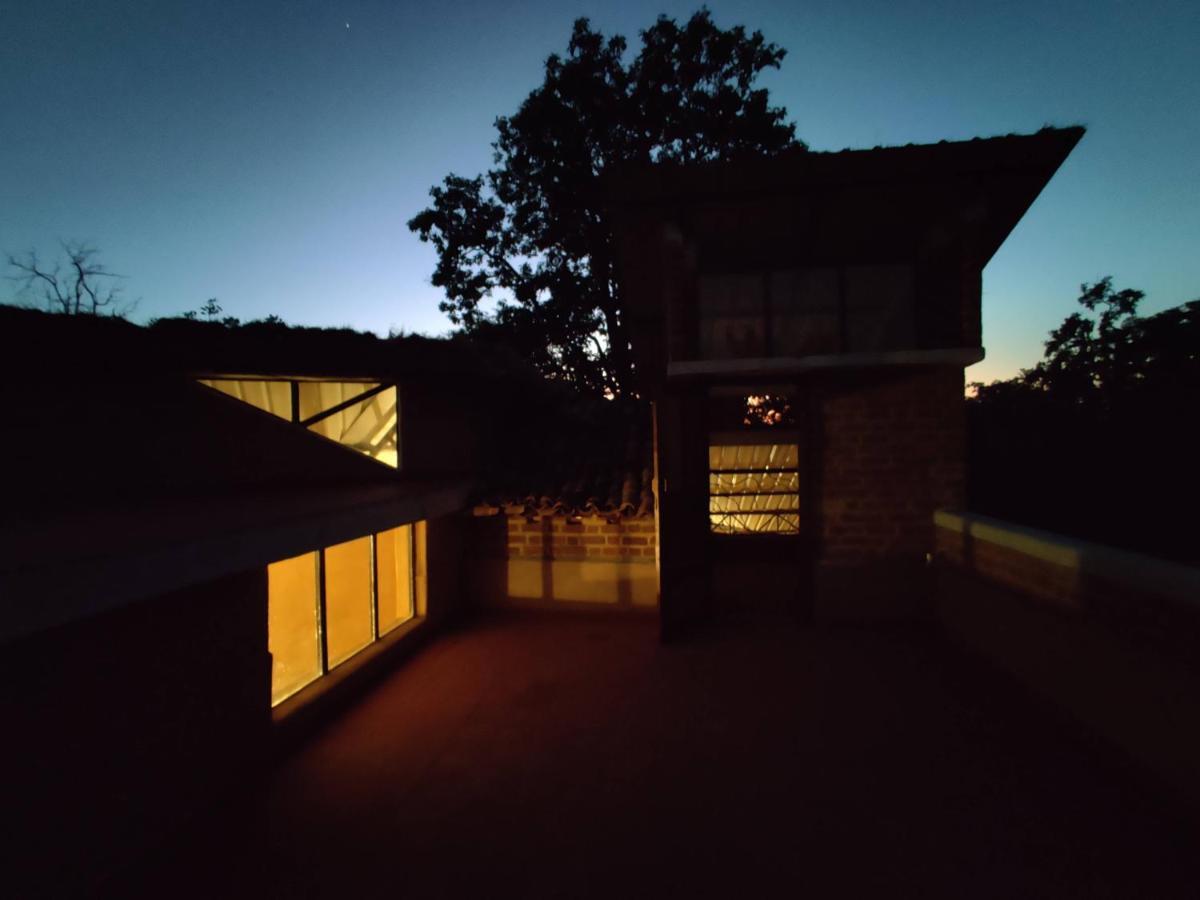 Surwahi Social Ecoestate Kanha Luaran gambar