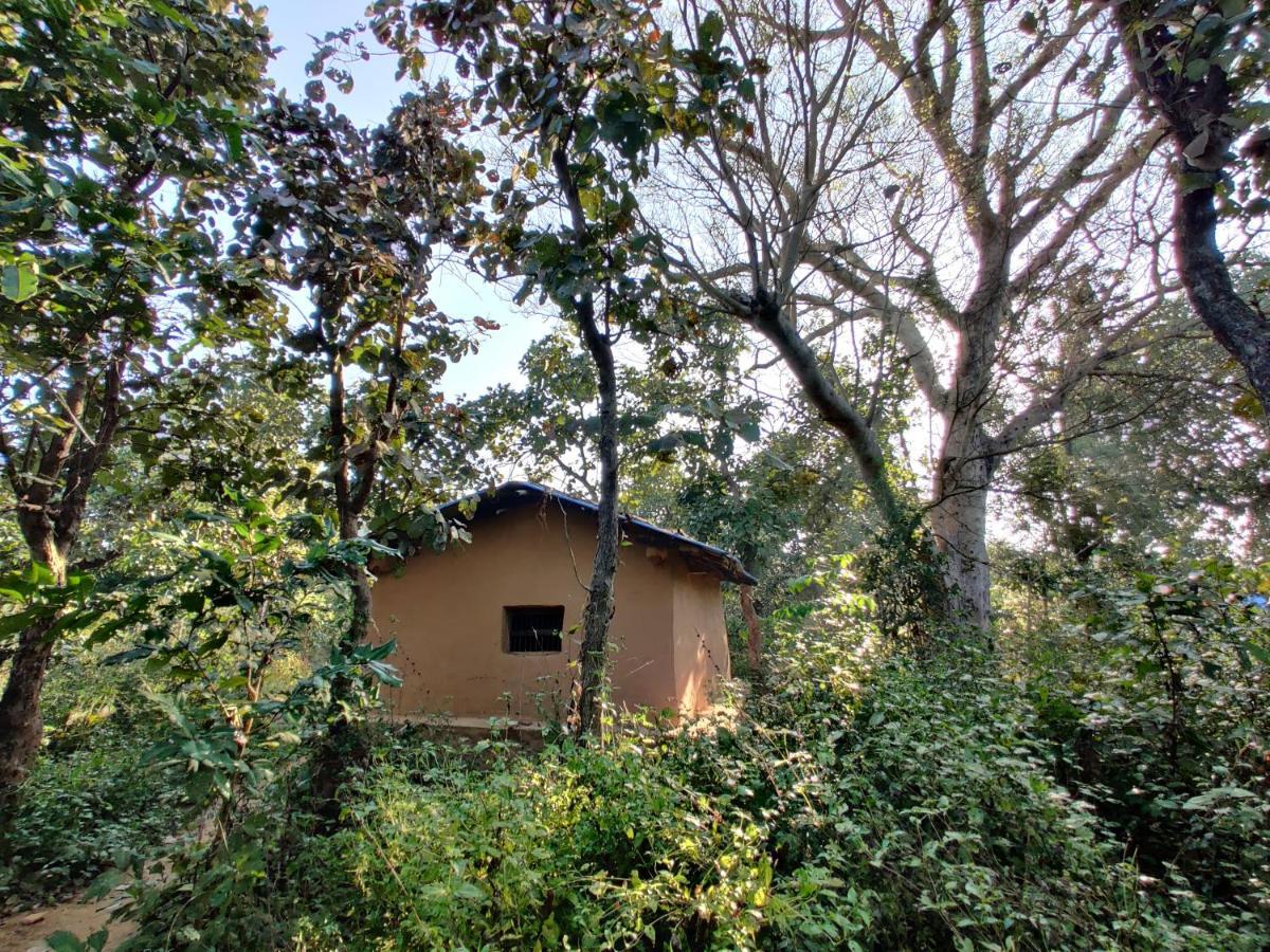 Surwahi Social Ecoestate Kanha Luaran gambar