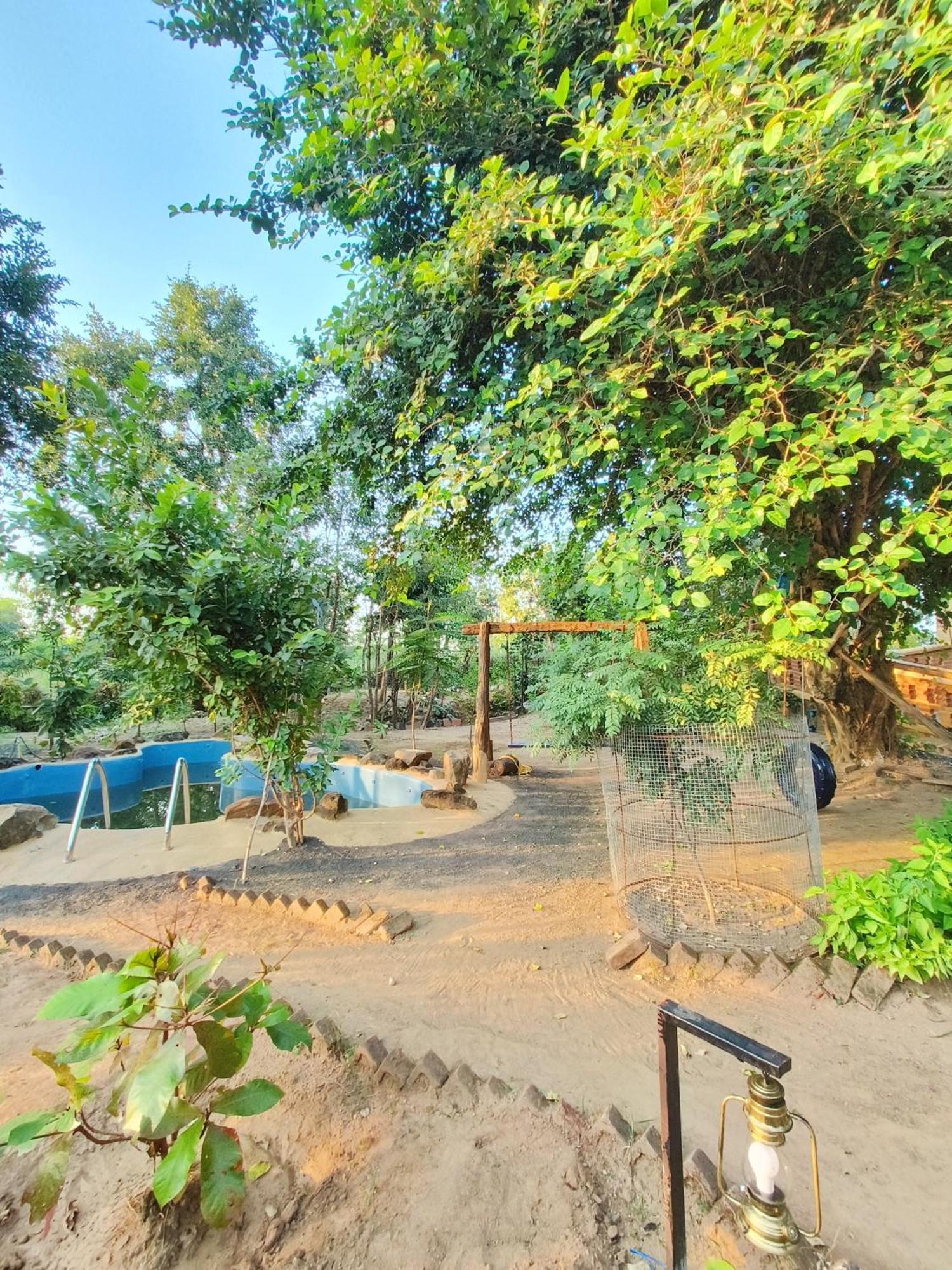 Surwahi Social Ecoestate Kanha Luaran gambar