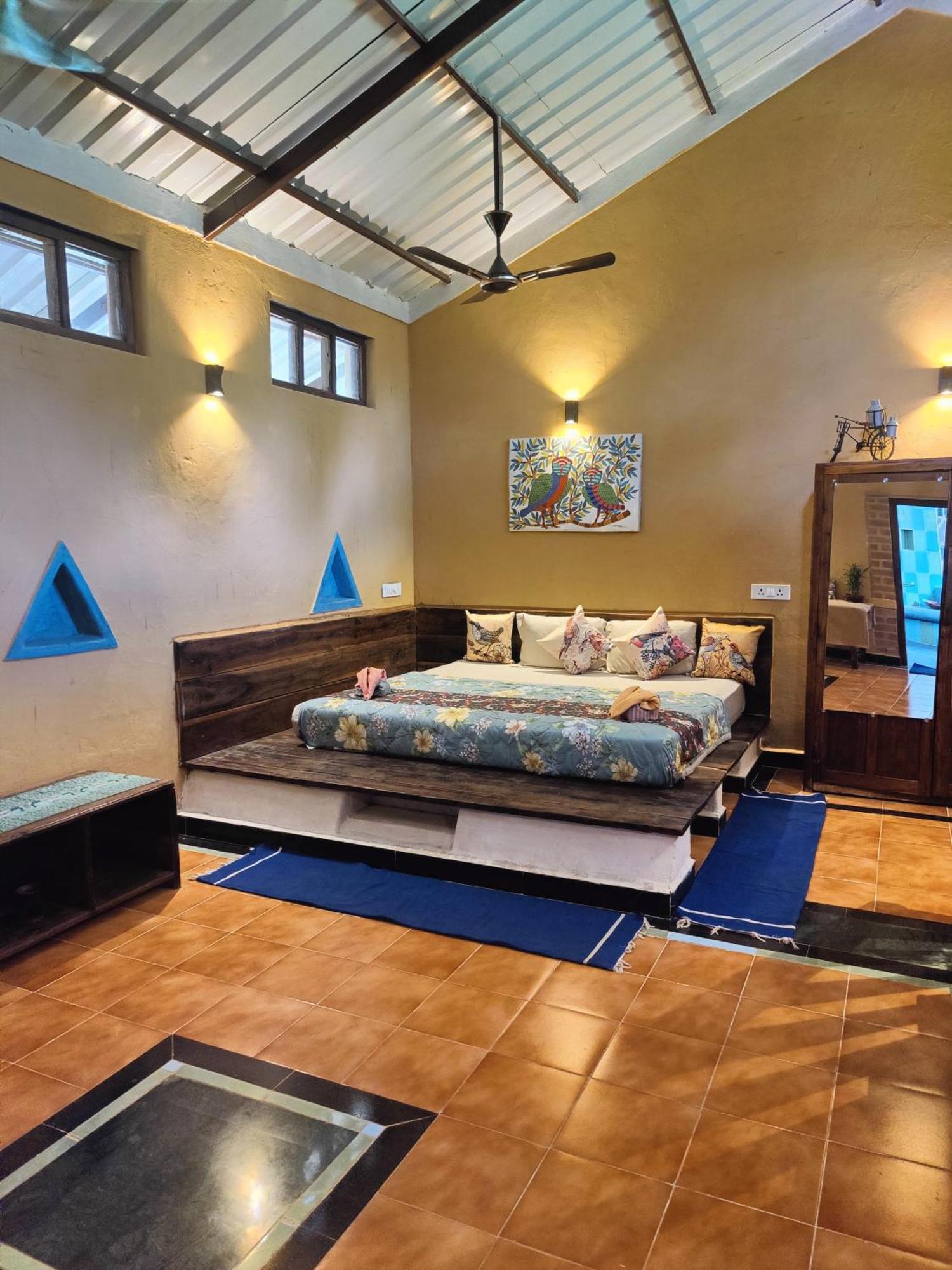 Surwahi Social Ecoestate Kanha Luaran gambar