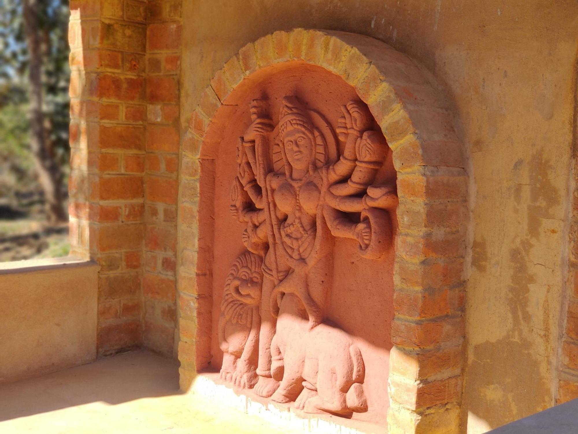 Surwahi Social Ecoestate Kanha Luaran gambar