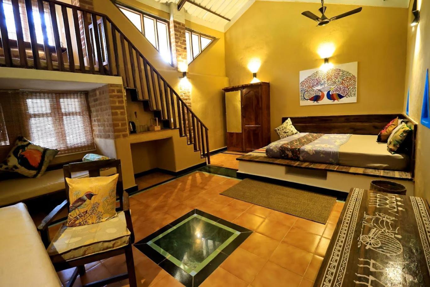 Surwahi Social Ecoestate Kanha Luaran gambar