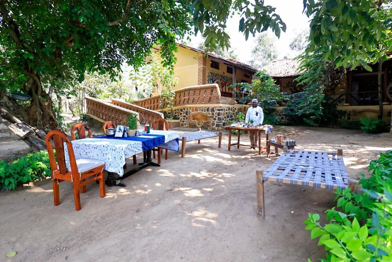 Surwahi Social Ecoestate Kanha Luaran gambar